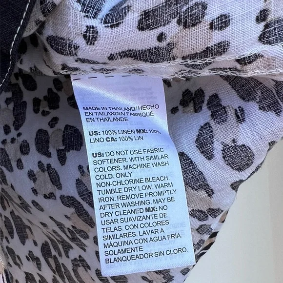 Chico's No Iron Linen Button Up Shirt Size 2 Leopard Print 3/4 Sleeve - Picture 8 of 11